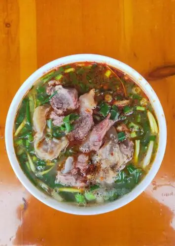 特色剔骨牛筋肉汤,筋道有嚼劲!