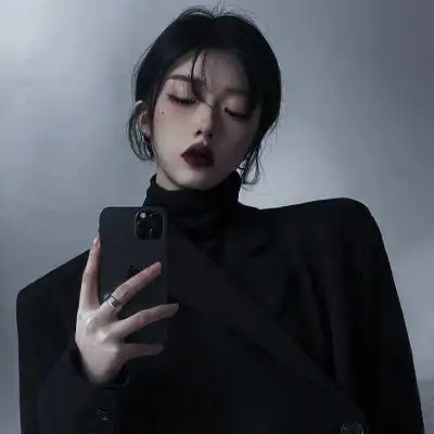 霸气女生头像要活在自己的热爱里