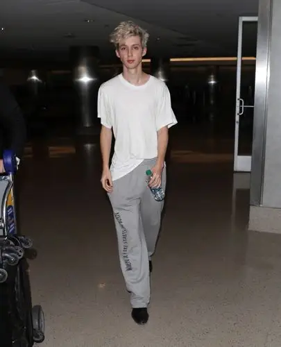 troye sivan