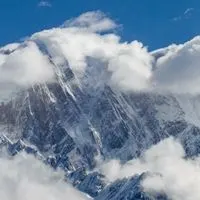 珠穆朗玛峰壮观景色_微信头像图片大全