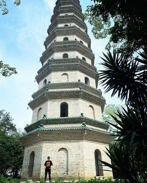 龙象塔青秀山南宁广西