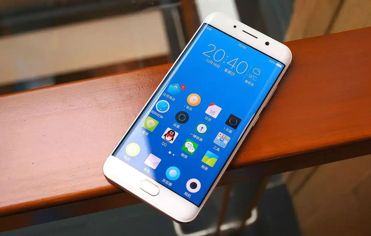 支持面部识别功能,vivo为xplay6推送系统更新