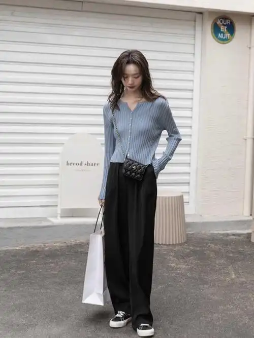 夏天,针织衫更流行这三种搭配方式,温柔百搭不挑人,美得高级