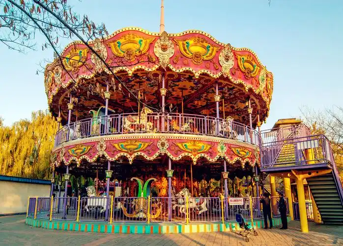 游乐园规划设计鉴赏之旋转木马