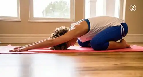 这5个拉伸动作可缓解腰痛,快来练习把!