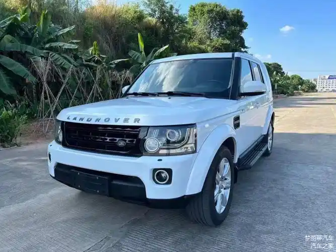 15年路虎发现4全款158万路虎家族中最硬派的suv车型