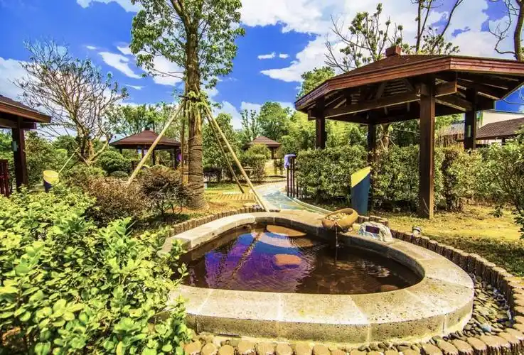 【温泉养生】扬州瘦西湖温泉度假村1晚 双早 瘦西湖温泉门票2张