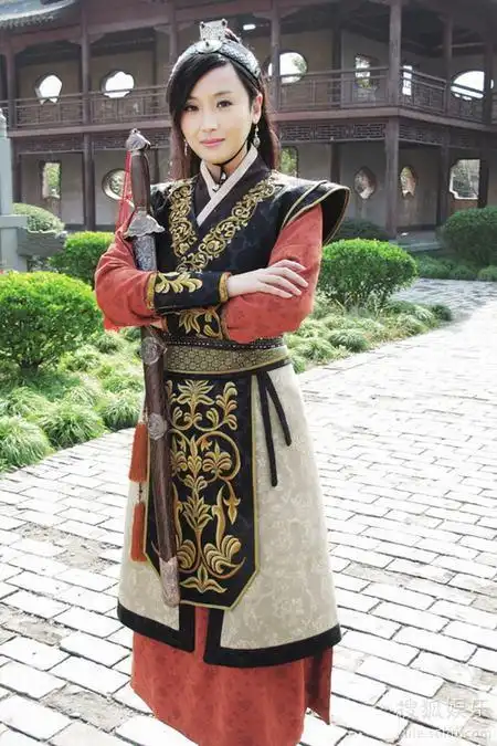 傅淼领衔《薛丁山》 惊艳变身巾帼英雄樊梨花