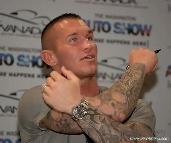 中文名:兰迪·奥顿