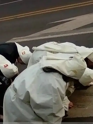 出殡时的孝子贤孙 - 恋孝 - "孝"傲江湖