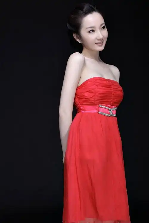 《星际精灵蓝多多》热播 程媛媛曝光最新写真