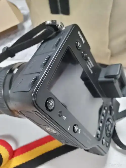 适马sdq机身 手柄 适马sa卡口18-35 1.8 dc