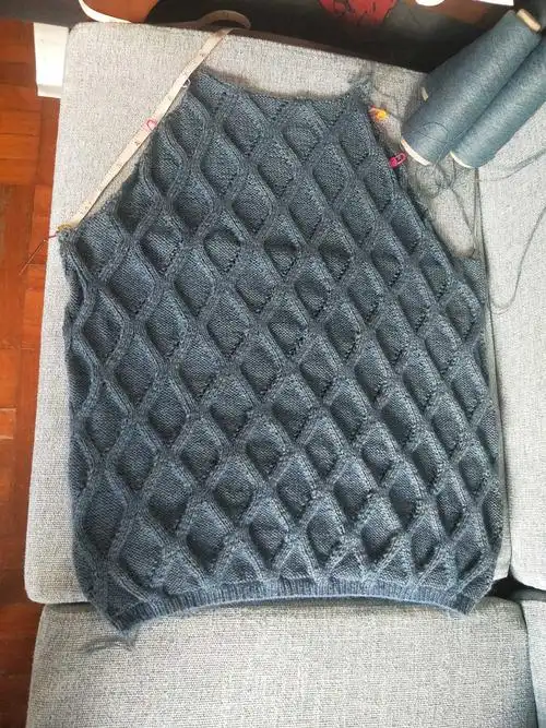 淘宝美衣改版女士棒针菱形花样v领毛衣 -编织教程-编织人生