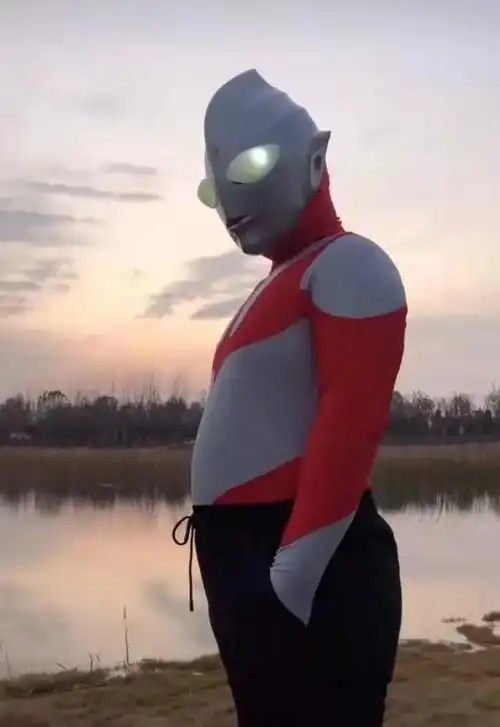 求胖奥特曼表情包