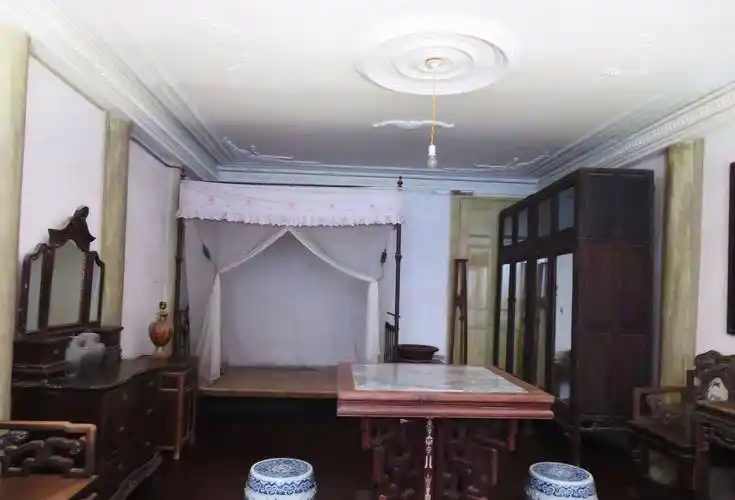 慈溪龙山镇的这片旧宅,中西合璧,主人原来是民国上海滩头面人物