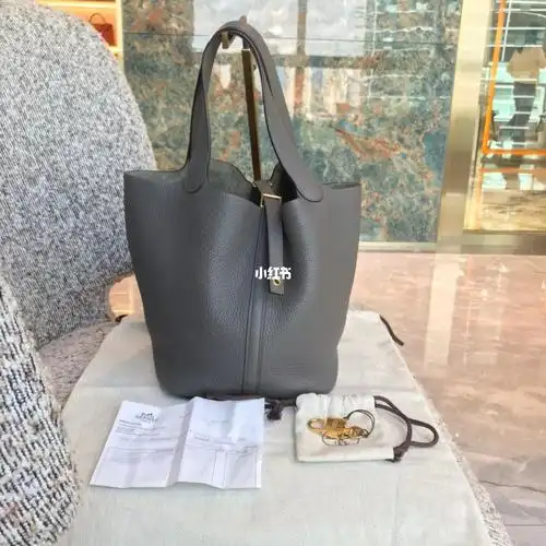 尺寸:22*22*189599新c刻9022***#hermes爱马仕#爱马仕菜篮子