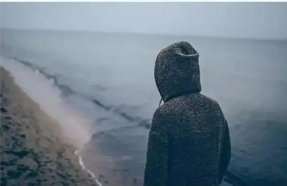 男人落魄时的经典句子(人在低谷时,最能看清人情冷暖)