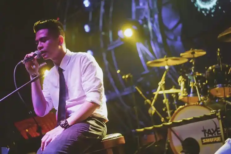 弹唱男歌手:杨炫圣