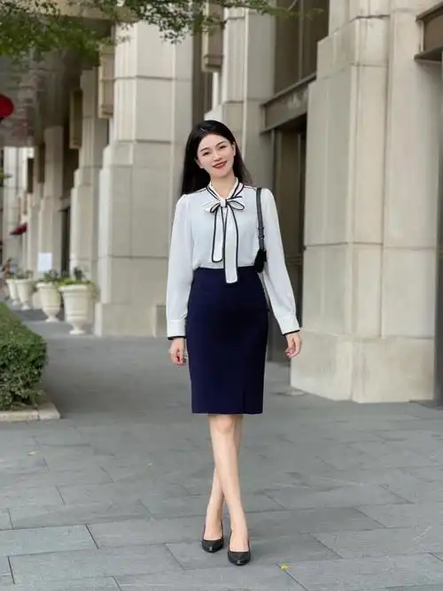 职场通勤面试穿搭allin蝴蝶结衬衫半裙
