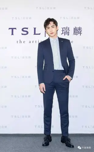 tsl | 谢瑞麟承德双百购物广场店开业,"一日店长"张彬彬亮相