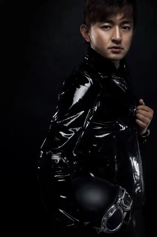 8bxn">曹洋,男,1982年5月10日出生,b型,身高186cm,中国内地男主持人