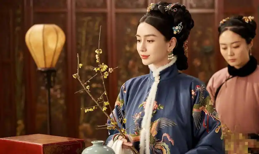 杨颖演技虽不行,但这组清宫造型我是真服气!