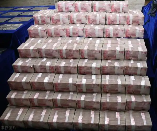 富豪:存款1000万以上