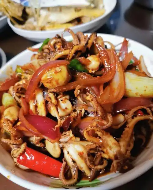 爆炒香辣鱿鱼须墨鱼仔万能做法