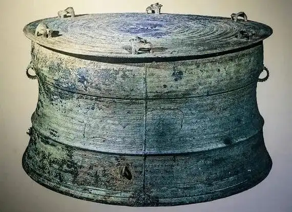 铜鼓之声,音韵之美——浦北县博物馆馆藏铜鼓图片展_花纹_鼓面_广西