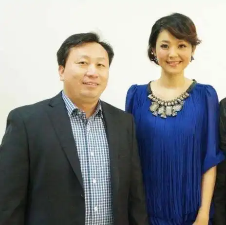 主持人方琼:我这辈子最正确的决定,就是闪婚嫁给大8岁的副台长