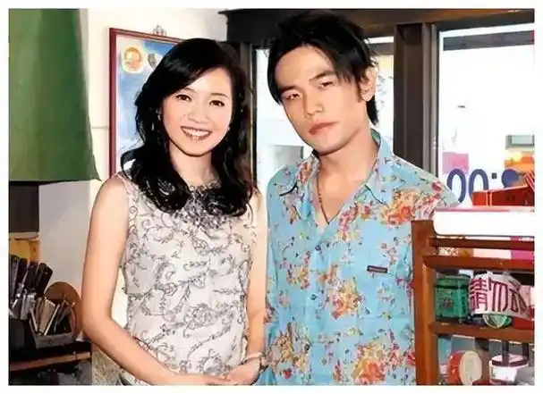 昆凌|侯佩岑|蔡依林|音乐专辑|华语音乐|综艺节目_网易订阅