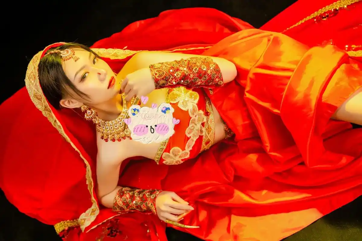 西域舞姬 #西域风情 我大老远从西域来,可不单单只为做一名 - 兑趑