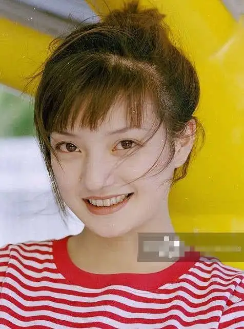 赵薇20年前未修照曝光肤白貌美网友不愧是琼瑶御用女主角