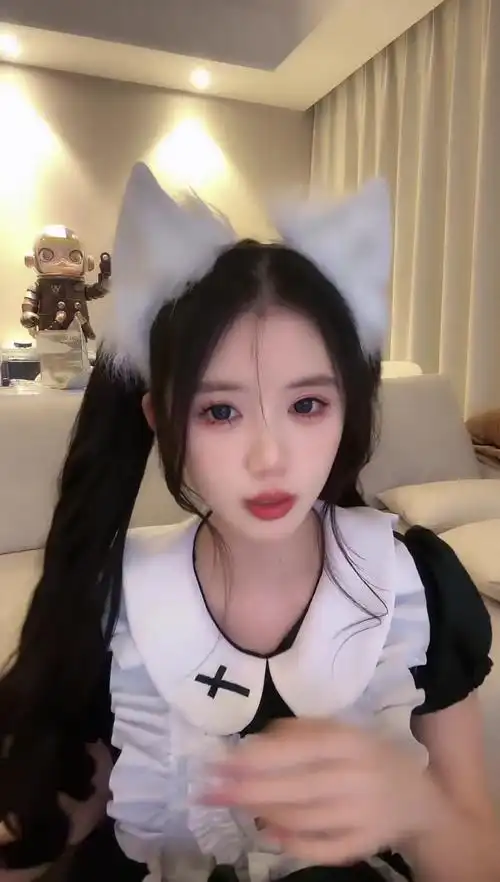 姜小团团_230313_000757