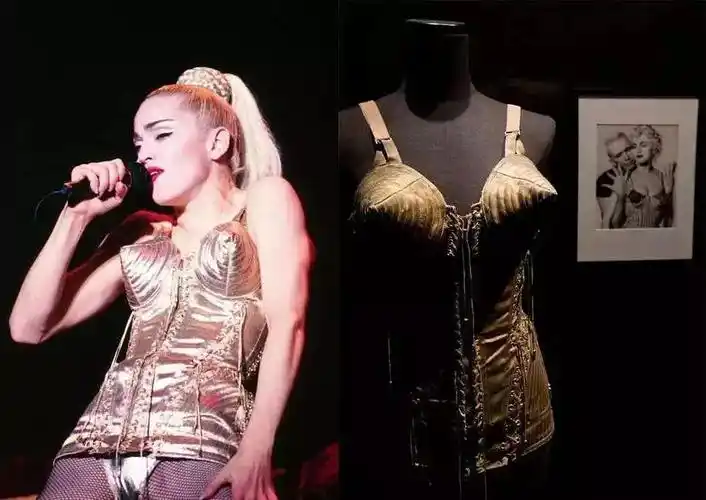 麦当娜穿高缇耶设计的圆锥形胸罩