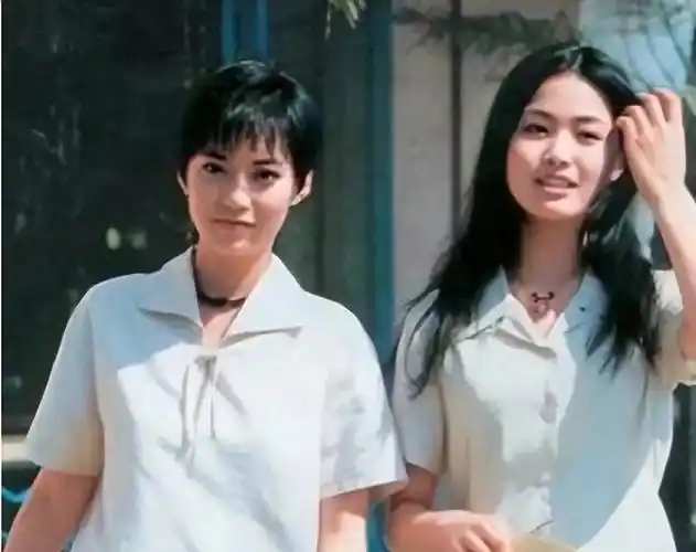 回顾霍汶希捧红谢霆锋坚持未婚生女她的故事比想象中精彩