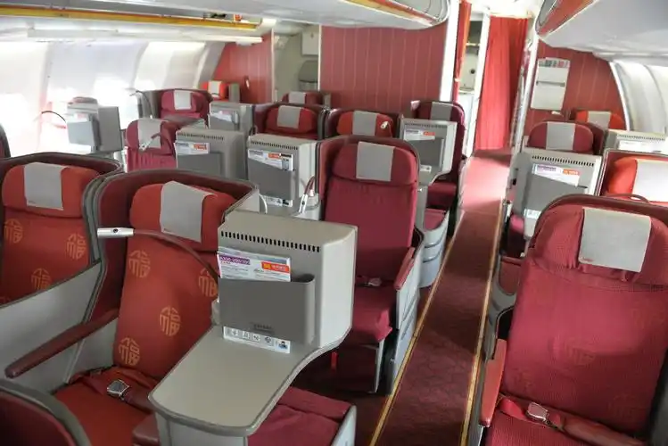 空客a330300宽体客机具有独特的客舱优势欧洲空运