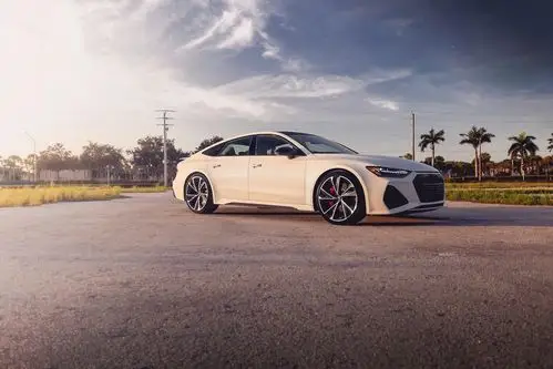 第一次看完一套照片感觉奥迪rs7这么优雅