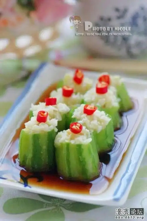 蒜蓉蒸丝瓜,少油低热量.