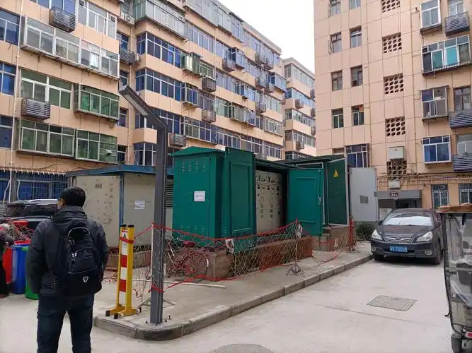 小区改造配电设备 让居民用上放心电