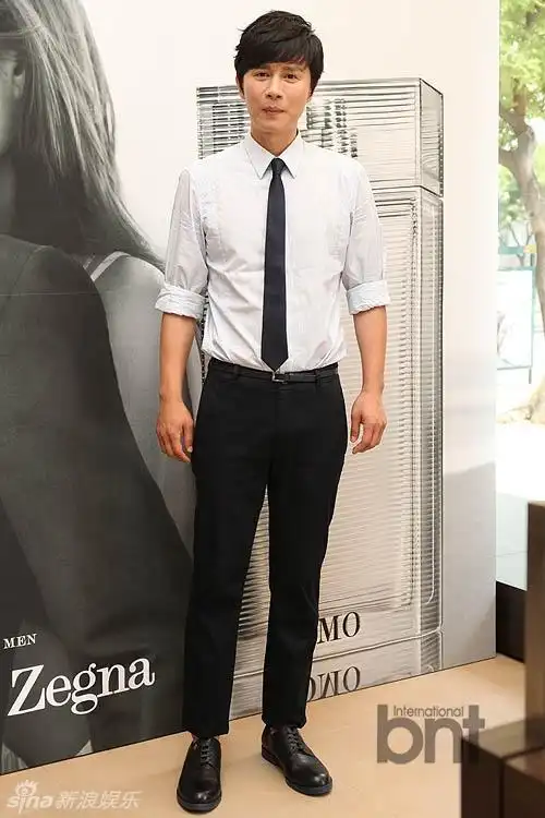 金民钟出席香水上市活动