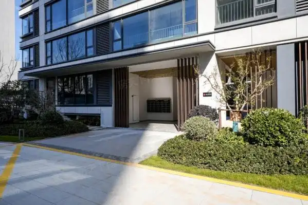 新鸿广场怎么样:目前价格约是12000元.-金华房天下楼盘点评