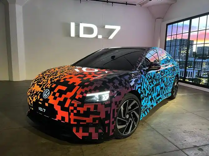 "电致发光"车漆了解一下?