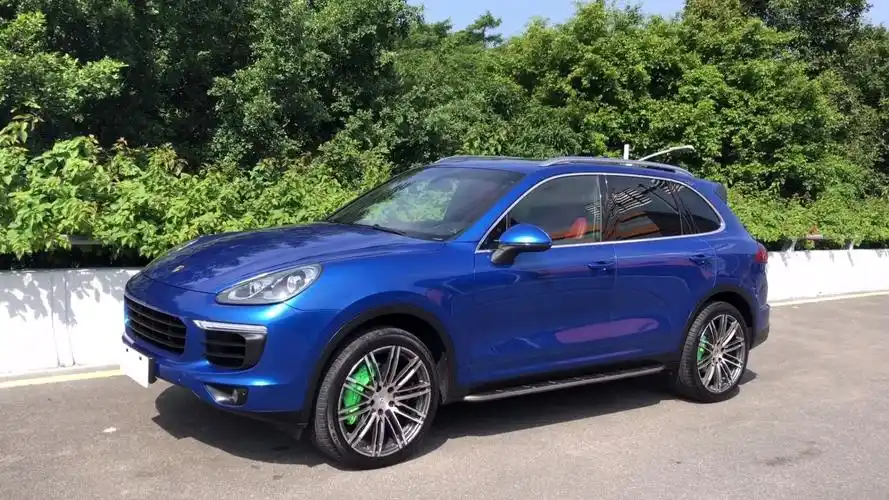 17年保时捷卡宴中规[色]3.