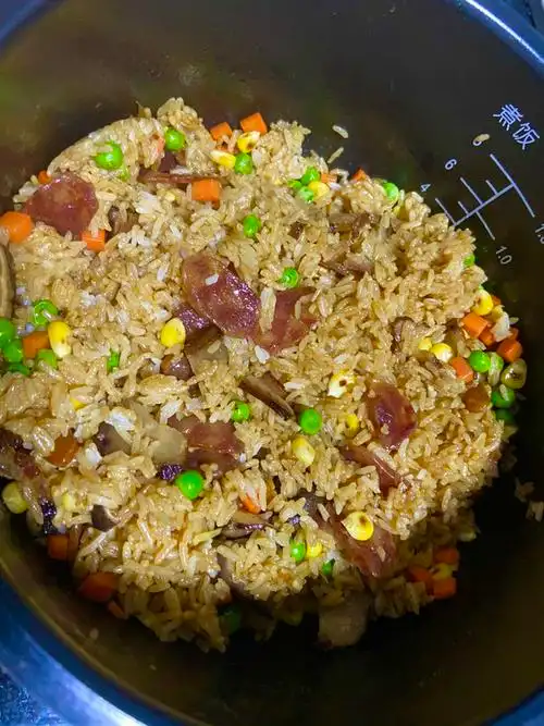 不是谁的寳贝做的煲仔饭电饭煲版