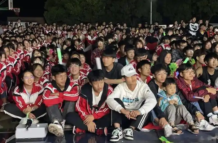 【精彩回顾】宣威市长征中学五四体育文化艺术节文艺汇演_舞蹈_独唱