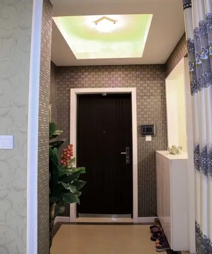 2013进门玄关吊顶装修效果图片