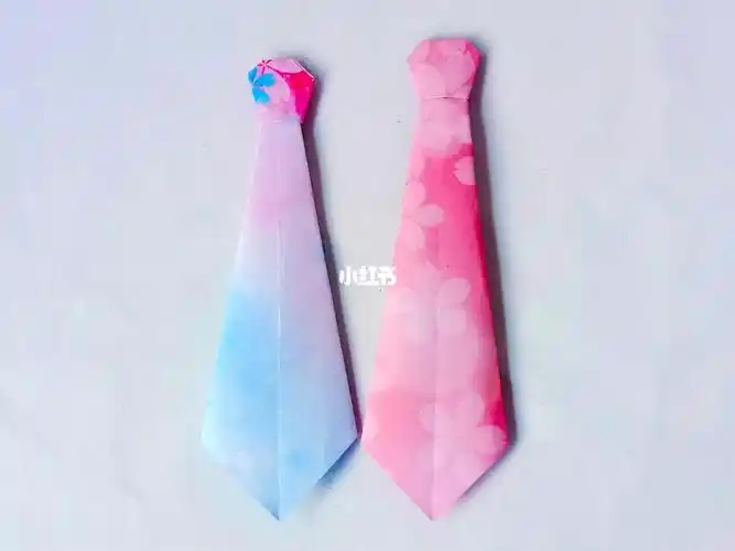 送给父亲 #手工   #折纸   #我的手工日常   #折纸领带   #生活薯@薯