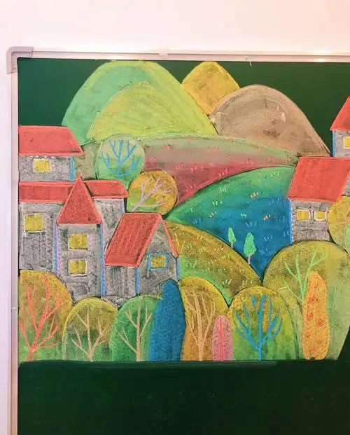 随便画一下,秋天的田野.#粉笔画 #黑板报素材  #秋天  #田野