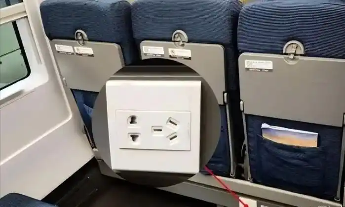 k字头硬座座位分布(k字头火车手机充电位置)